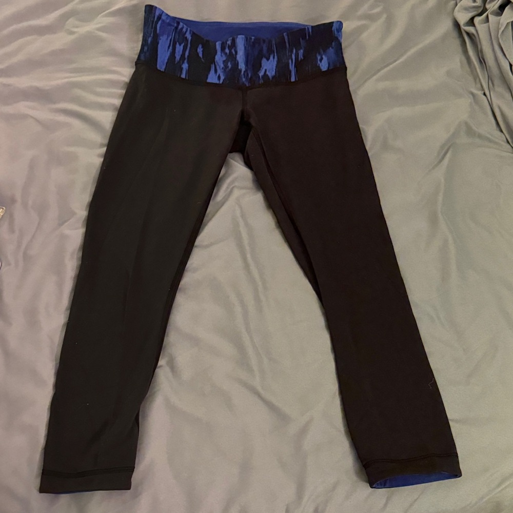 Reversible Lululemon cropped leggings - size 4